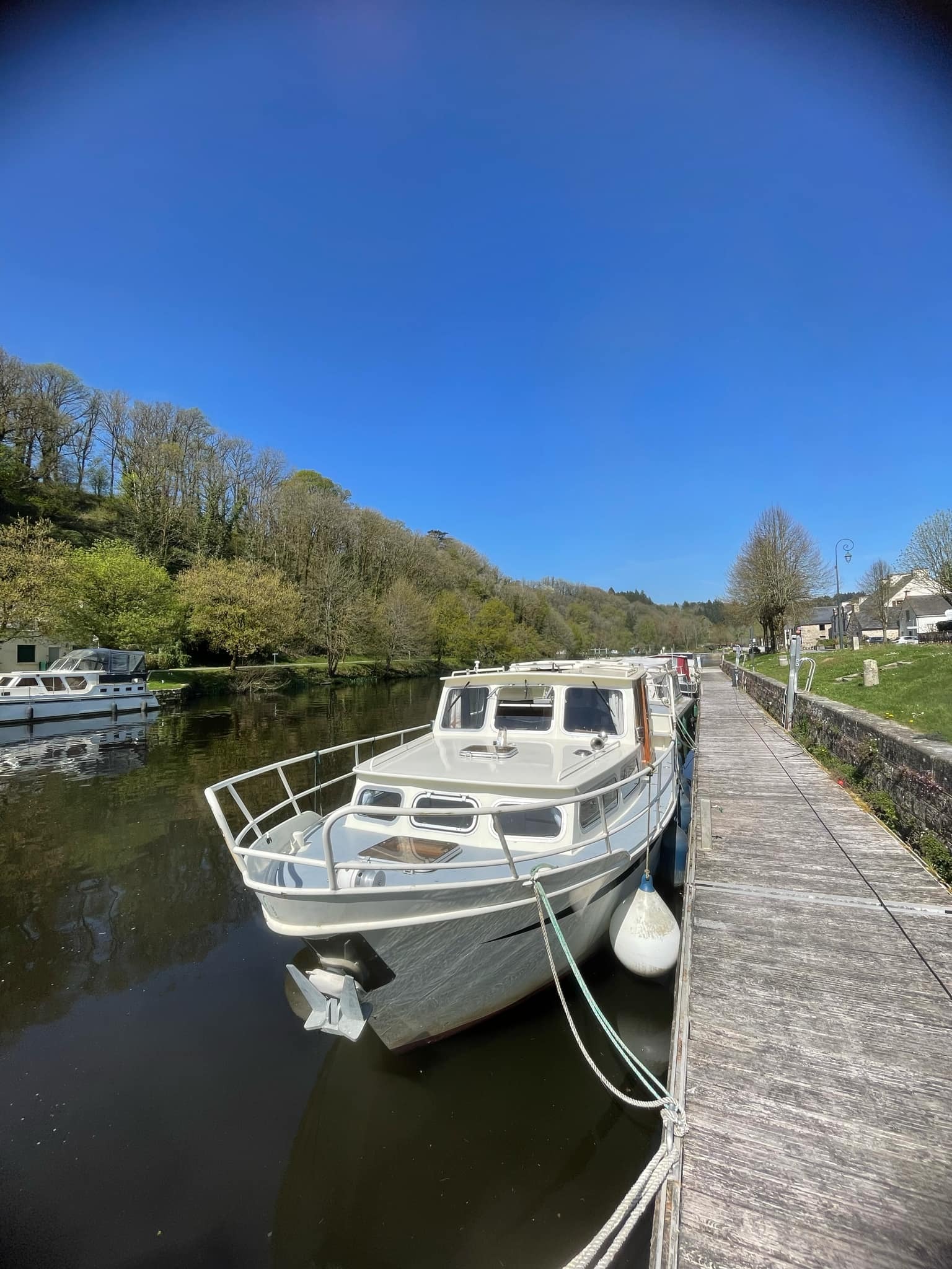 Albatross_ABfluviale_location hébergement bateau_Saint-Nicolas-des-Eaux_Pluméliau-Bieuzy