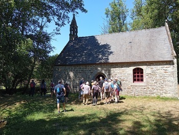 Groupe_randonnées_chapelle de la Madeleine_Melrand_bd