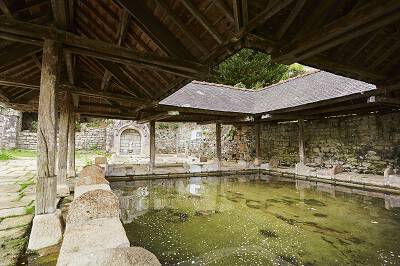 lavoir-notre-dame-de-la-clarté-baud (1)