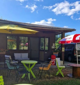 26_Camping Pont-Augan_buvette_Baud_Vallée du Blavet.PNG