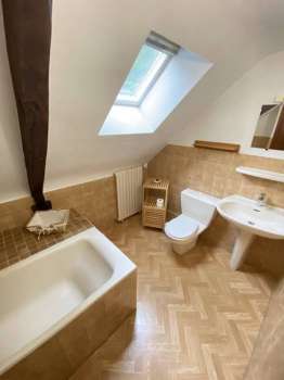 impg_26-Gites-Domaine-Lann-Kerhuerh-La-Chapelle-Neuve-Hortensia-salle-de-bain2-Vallee-du-Blavet.jpg