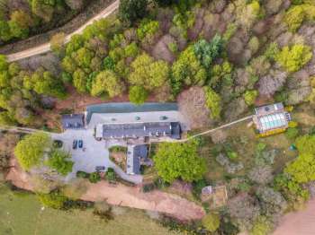impg_Location-Domaine-de-Lann-Kerhuerh-Hortensia-vue-aerienne-La-Chapelle-Neuve-Gites-de-France.jpg