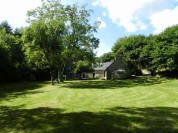 impg_Location-La-Metairie-de-Saint-michel-de-Quinipily-jardin-Baud-Gites-de-France-Morbihan.jpg