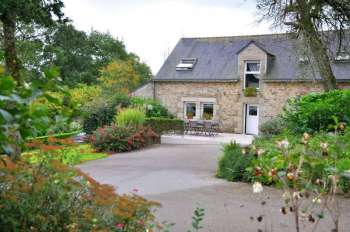 impg_Location-vacances-Moulin-de-Kergouet-exterieur-Plumeliau-Bieuzy-Eveno-photo.JPG