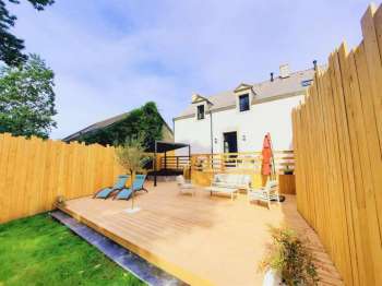 impg_Location-vacances-gites-a-fleur-d-eau-Nymphea-terrasse-Saint-Barthelemy-Gites-de-France.jpg