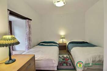 impg_Location-vacances-gites-de-Kerabellec-Faisan-chambre2-Baud-Vallee-du-Blavet-Gites-de-France.jpg