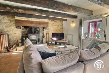 impg_Location-vacances-gites-de-Kernino-Leontine-salon-Plumeliau-Bieuzy-Gites-de-France.jpg