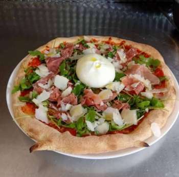 impr_-Santa-Lucia-Pizza.jpg